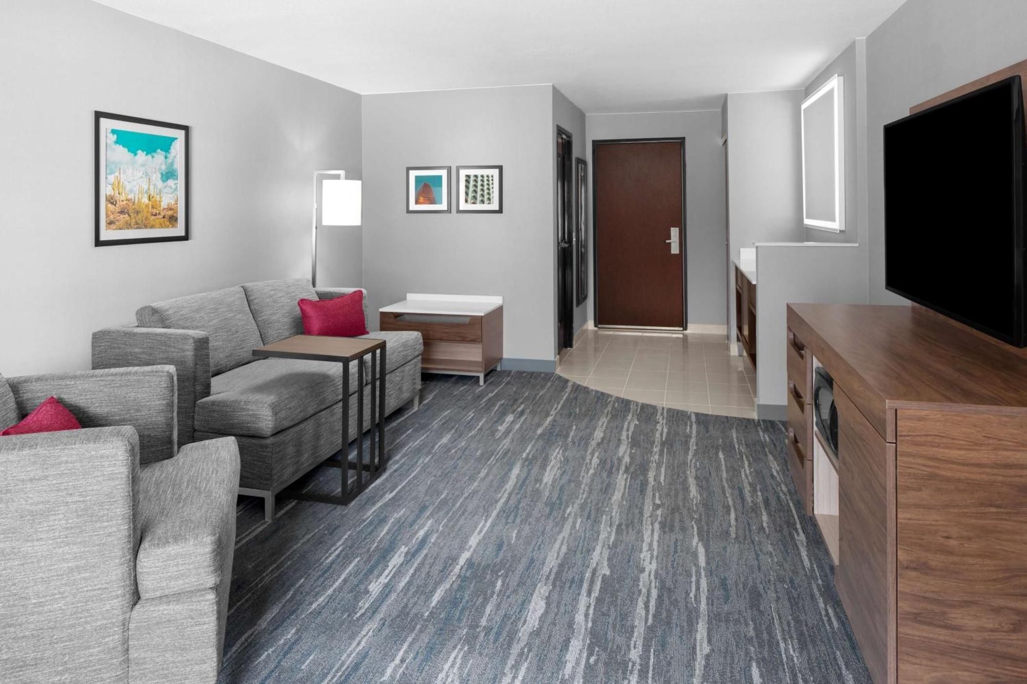 Hampton Inn Phoenix - Biltmore Екстер'єр фото